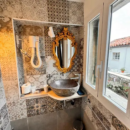 Piccolo Paradiso البندقية